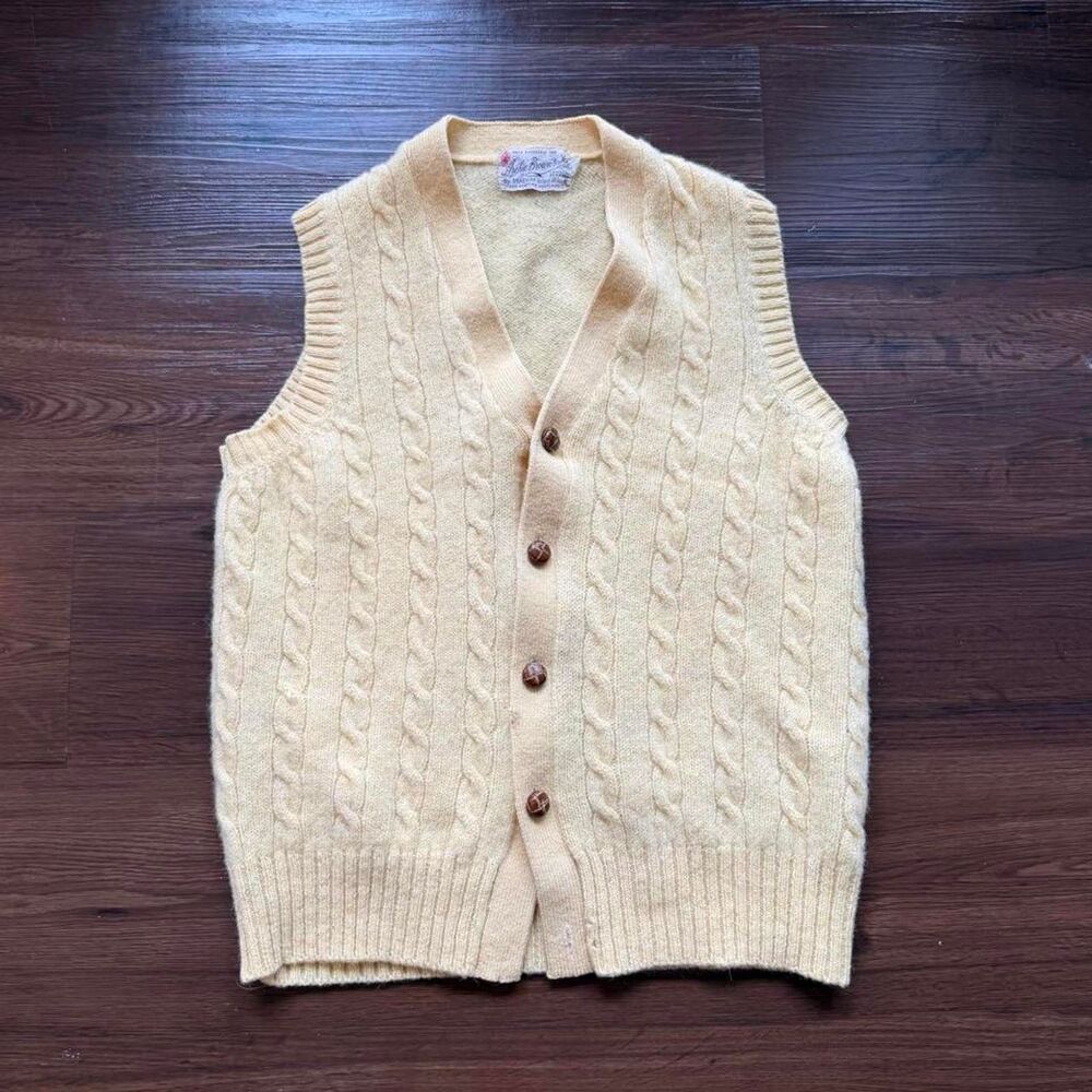 Unbranded Men's Yellow Jumper